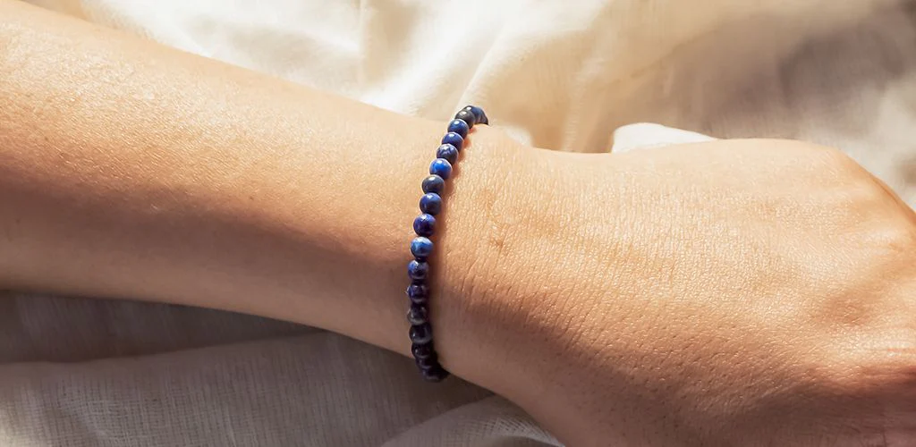 Which Hand to Wear a Lapis Lazuli Bracelet