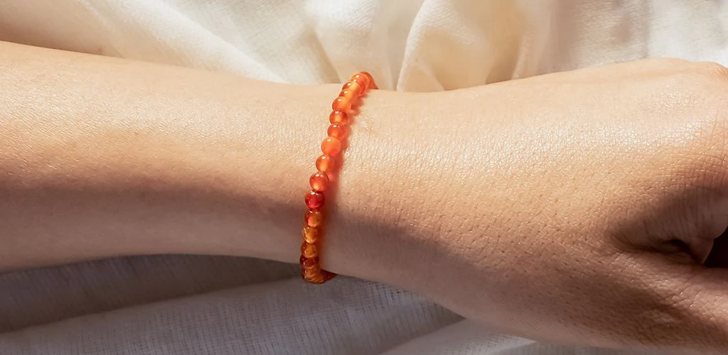 Which Hand to Wear a Carnelian Bracelet