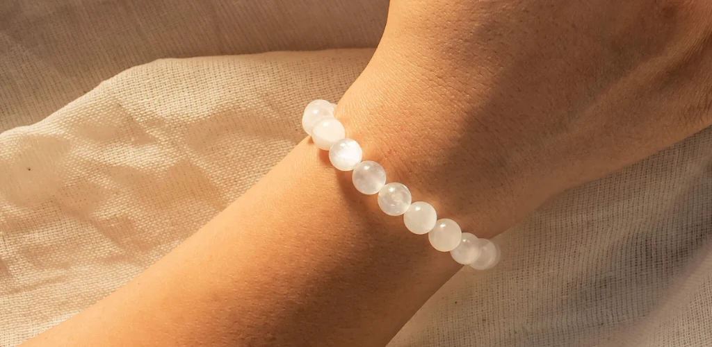 Which Hand to Wear a Selenite Bracelet