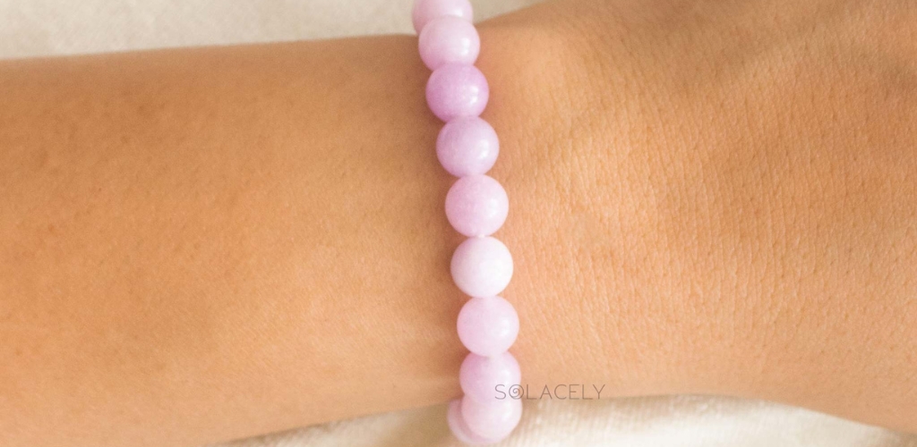 Which Hand to Wear a Kunzite Bracelet