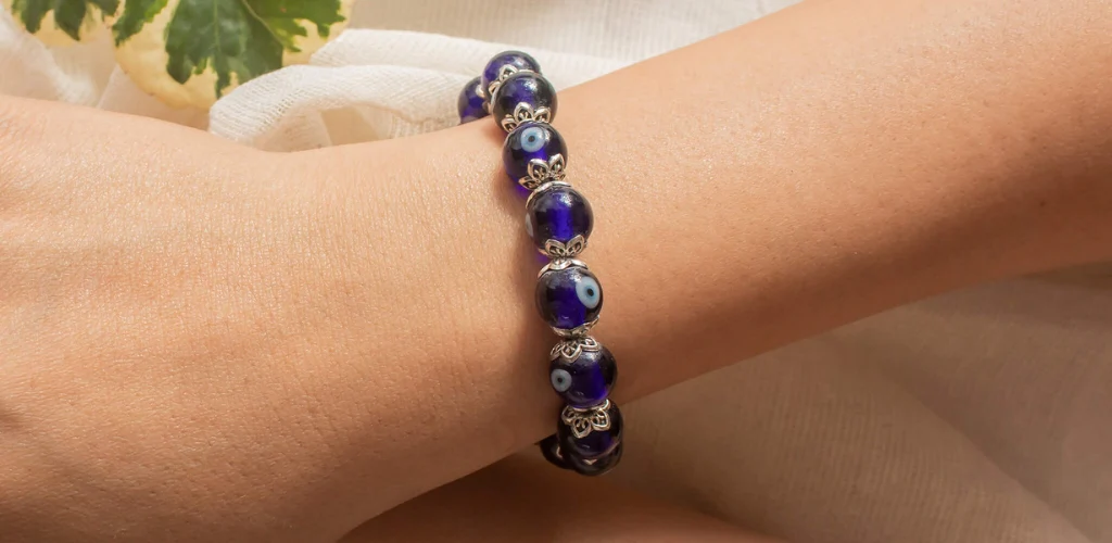 Which Hand to Wear an Evil Eye Bracelet