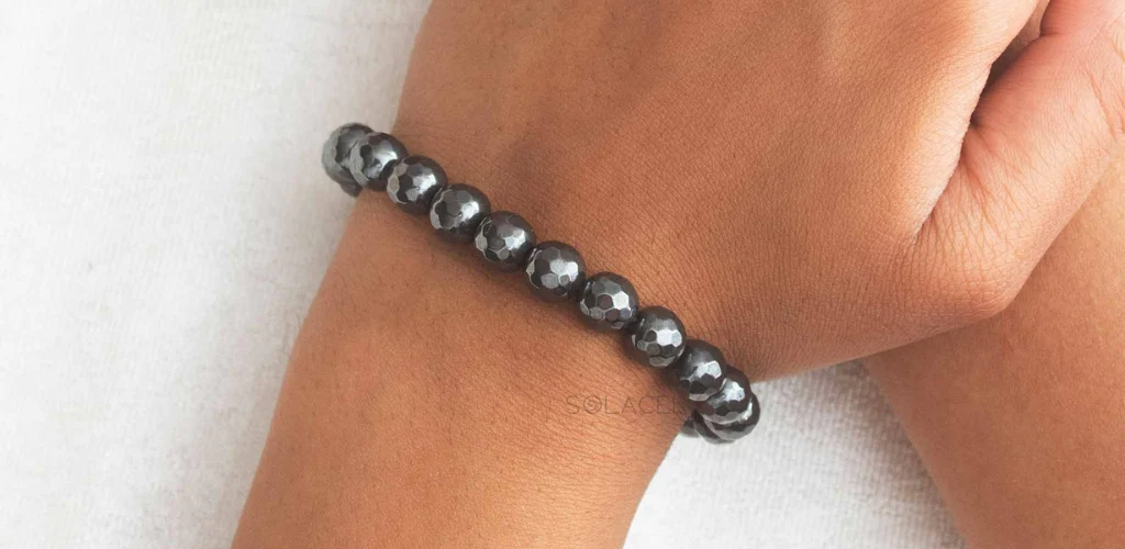 Which Hand to Wear a Hematite Bracelet