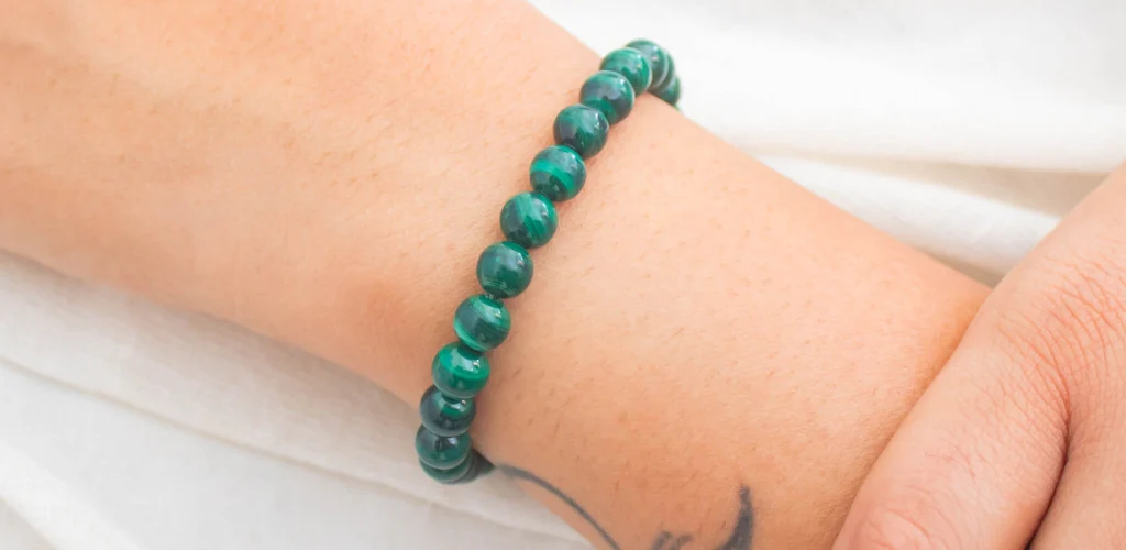 Which Hand to Wear a Malachite Bracelet