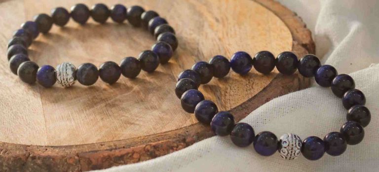 Blue Tiger’s Eye: Meaning, Benefits, and Properties